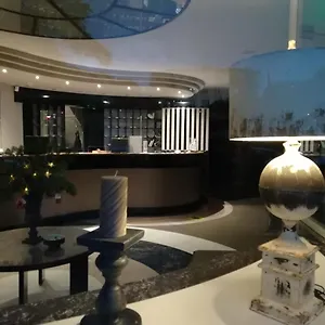 https://esperia-thessaloniki.hotels-of-thessaloniki.com