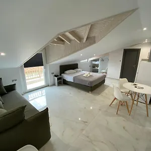 https://hotel-almira.hotels-of-thessaloniki.com