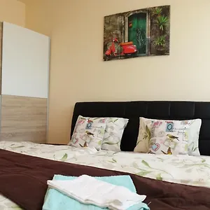 ** Pensjonat Garden House Węgry