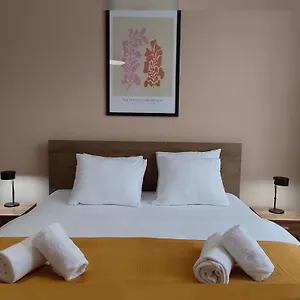 *** Hotel apartamentowy Corvin Center Węgry