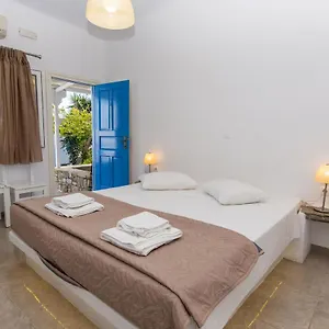 https://mykonos-vouniotis-rooms.hotels-in-mykonosisland.net